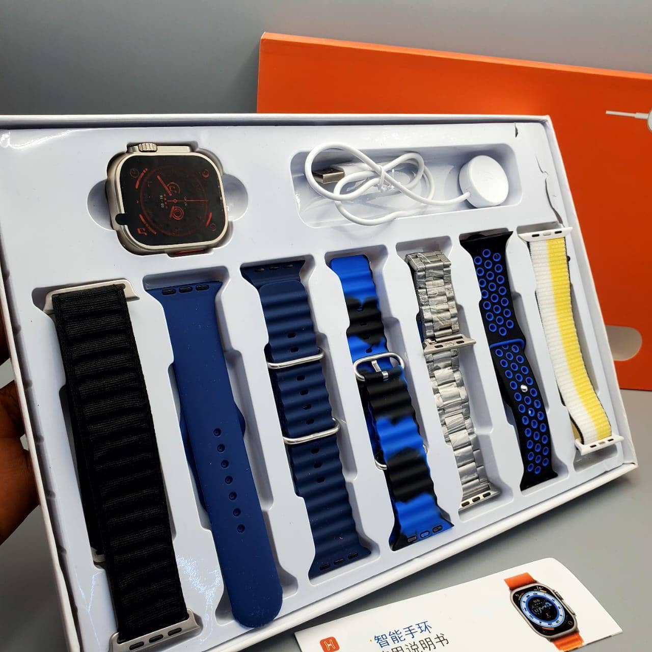 ULTRA 9  Smart Watch +7 Straps